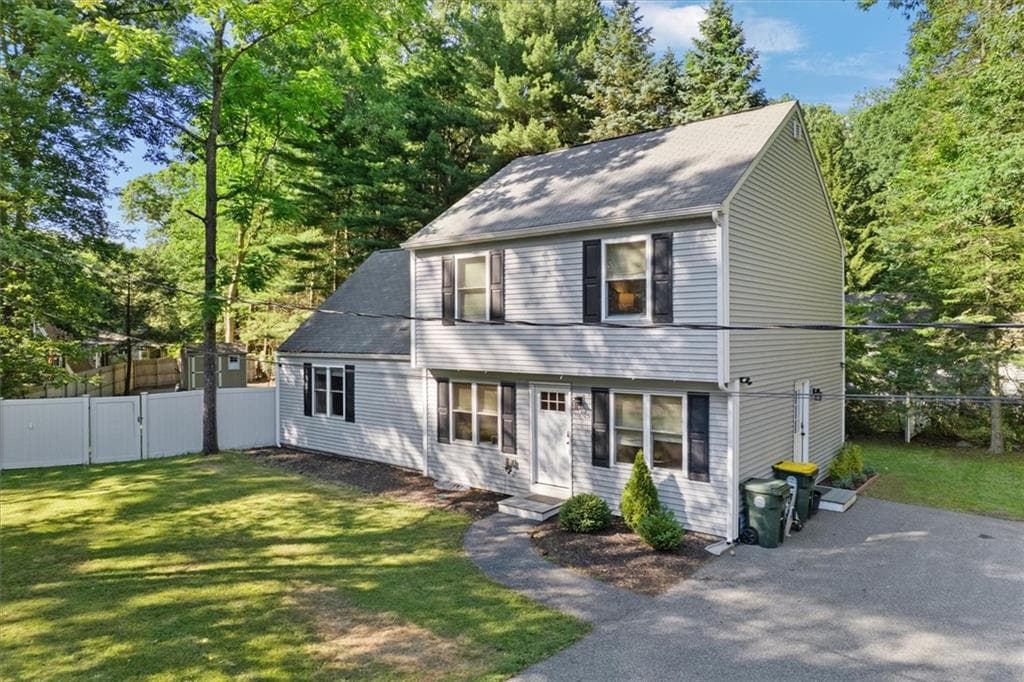 Single Family Residence at 47 Smith Avenue, Smithfield, photo 3 of 46