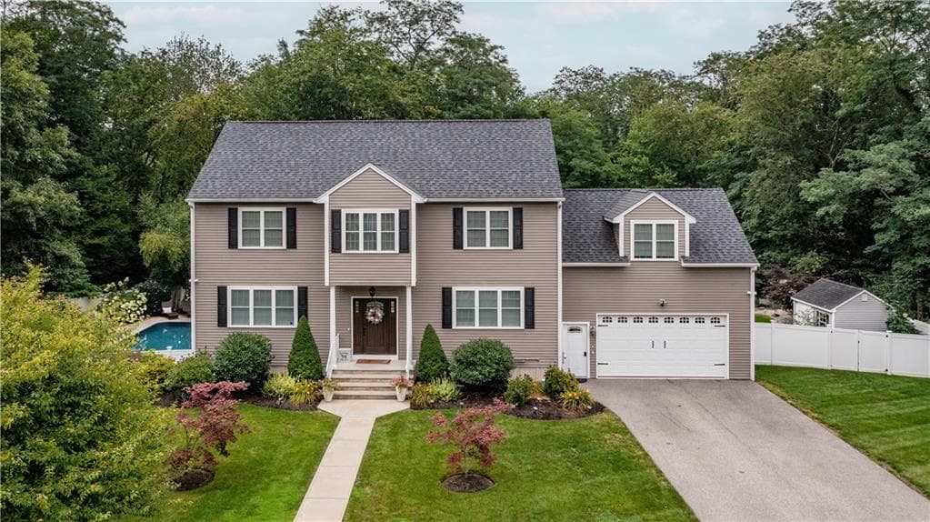 8 Winterberry Road