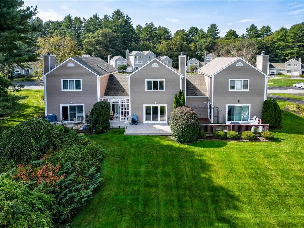 Condominium at 4 Palmer Circle UNIT 15, Hopkinton, photo 32 of 33