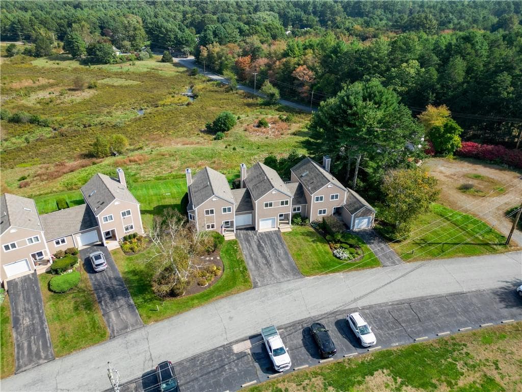 Condominium at 4 Palmer Circle UNIT 15, Hopkinton, photo 30 of 33
