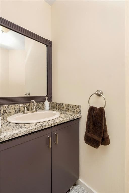 Condominium at 4 Palmer Circle UNIT 15, Hopkinton, photo 25 of 33
