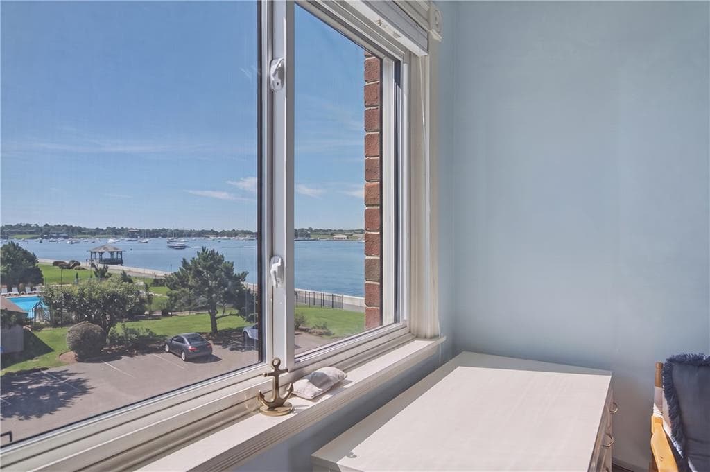Condominium at 1314 Capella South UNIT 1314, Newport, photo 37 of 41