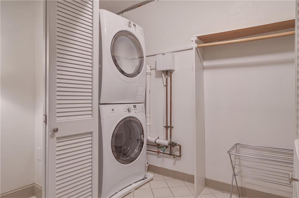 Condominium at 1314 Capella South UNIT 1314, Newport, photo 35 of 41