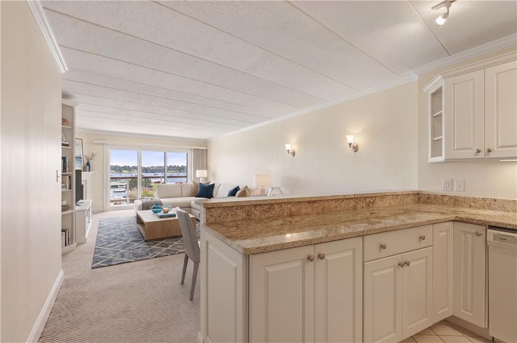 Condominium at 1314 Capella South UNIT 1314, Newport, photo 25 of 41