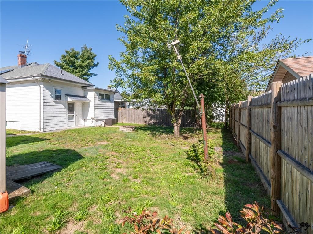 Single Family Residence at 444 Harrington Avenue, Warwick, photo 4 of 28