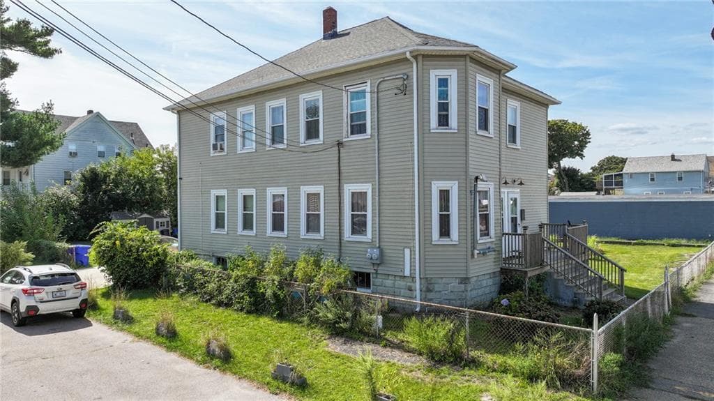 Multi Family at 377 379 Warren Avenue, East Providence, photo 2 of 39