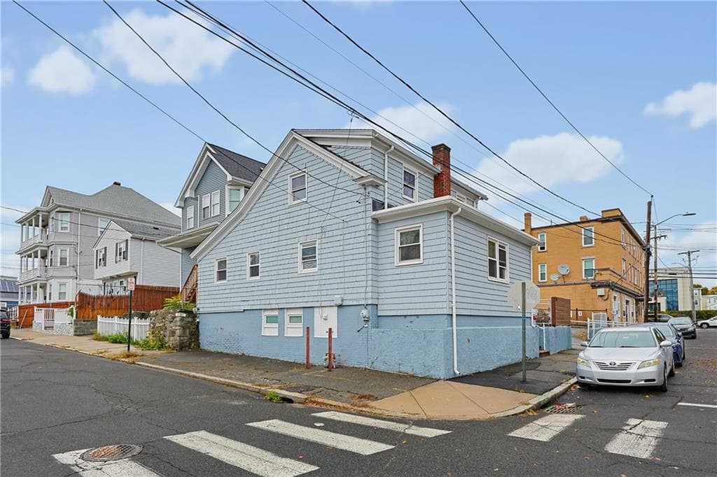 Single Family Residence at 13 Greeley Street, Providence, photo 9 of 48