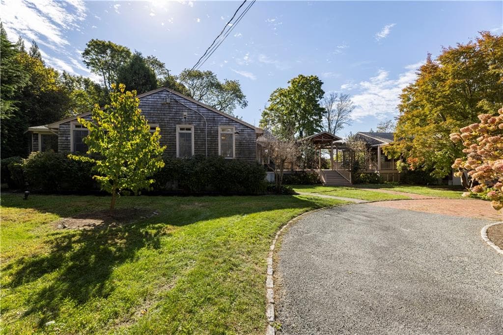 Single Family Residence at 159 Longfellow Road, Jamestown, photo 2 of 38