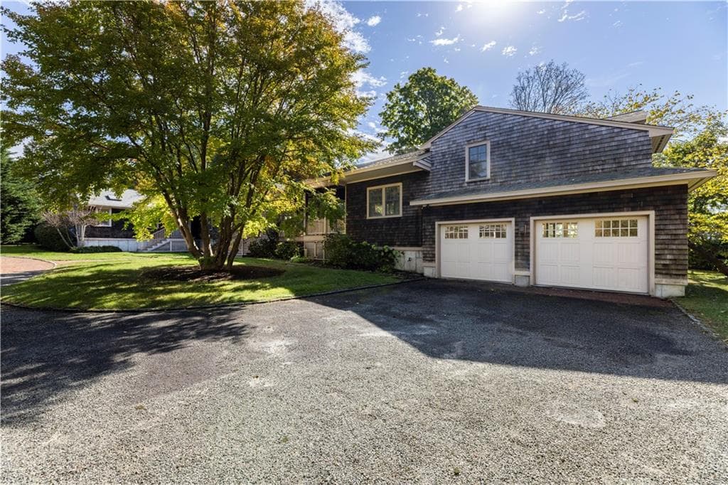Single Family Residence at 159 Longfellow Road, Jamestown, photo 9 of 38