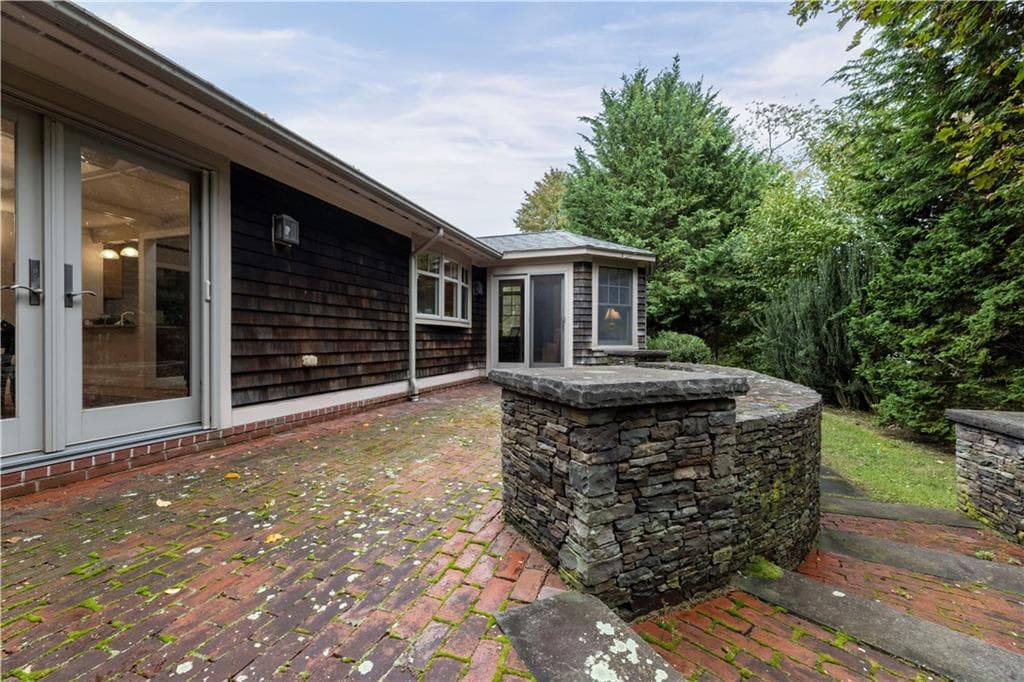 Single Family Residence at 159 Longfellow Road, Jamestown, photo 10 of 38