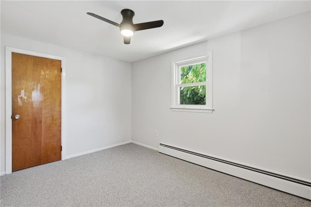 Single Family Residence at 73 Pequot Trail, East Greenwich, photo 23 of 35