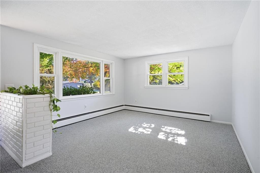 Single Family Residence at 73 Pequot Trail, East Greenwich, photo 7 of 35