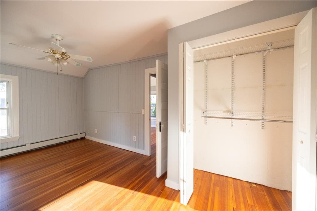 Multi Family at 916 Bullocks PT Avenue, East Providence, photo 18 of 39