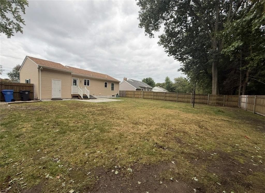 Single Family Residence at 143 Poplar Drive, Cranston, photo 3 of 14