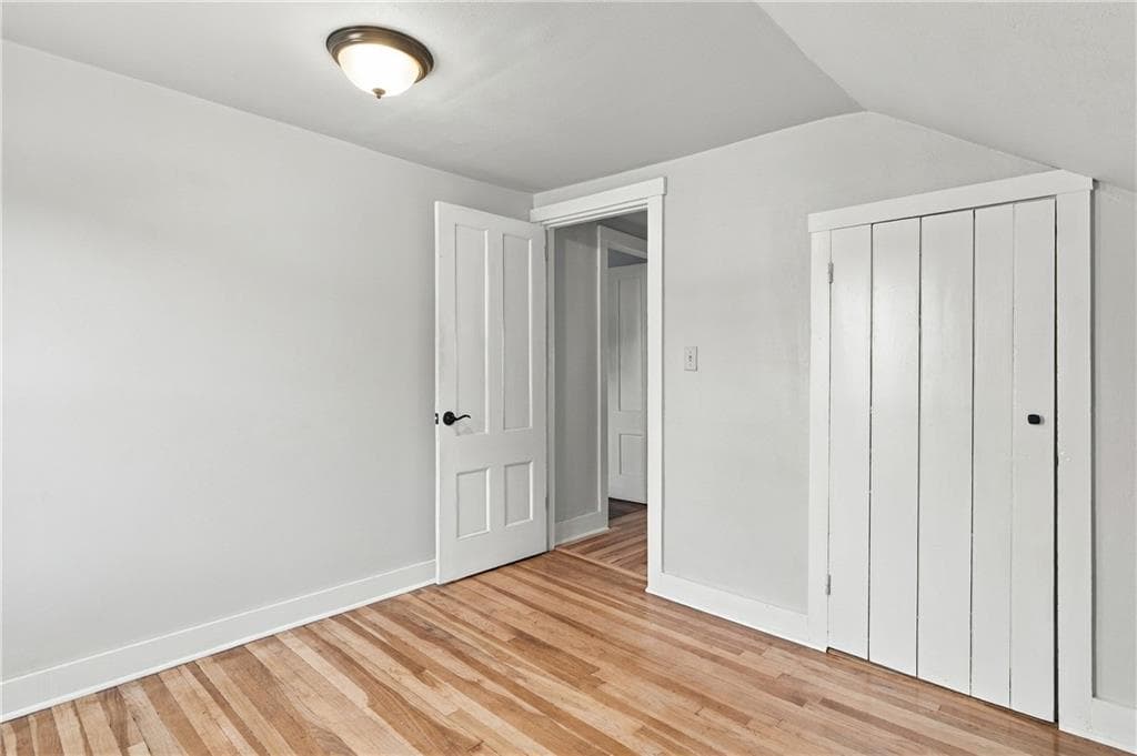 Single Family Residence at 174 Lowell Avenue, Providence, photo 17 of 31