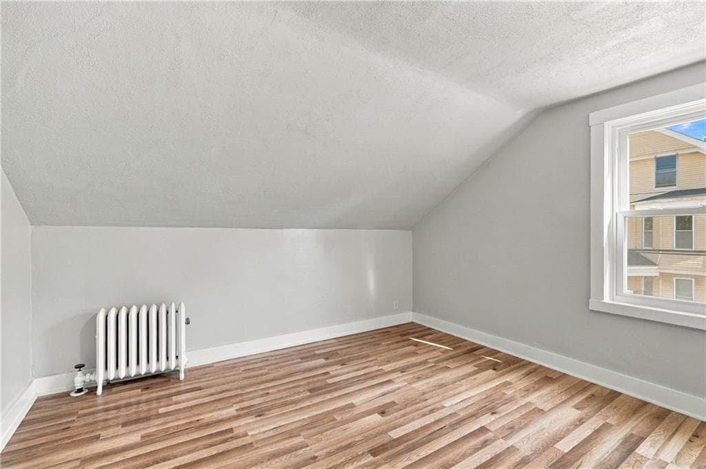 Single Family Residence at 174 Lowell Avenue, Providence, photo 14 of 31