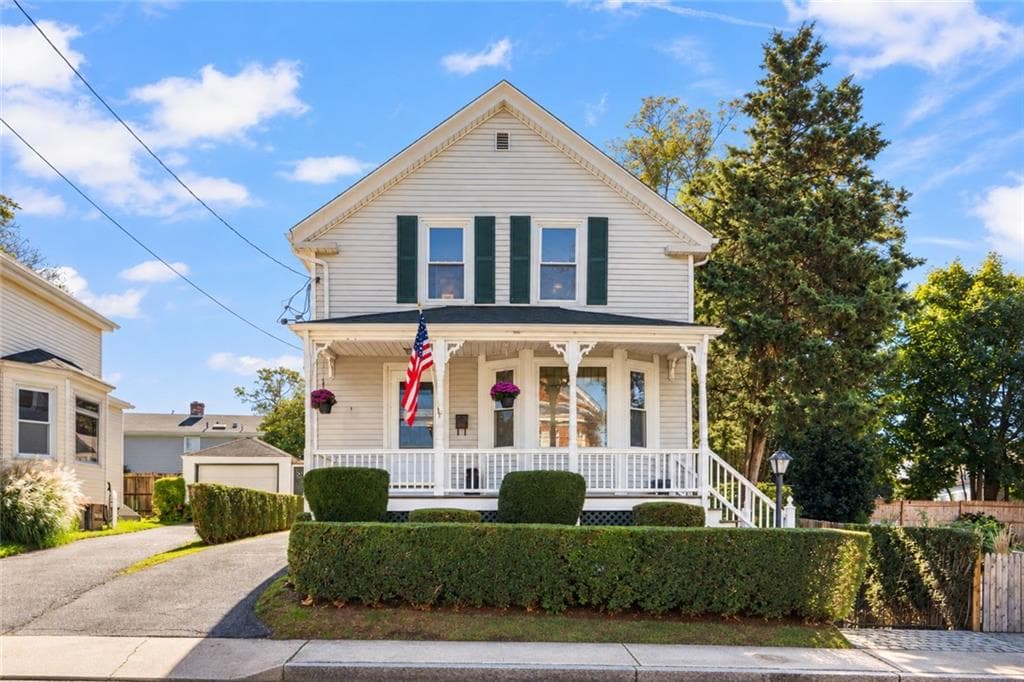 Single Family Residence at 1 Russell Avenue, Newport, photo 2 of 40