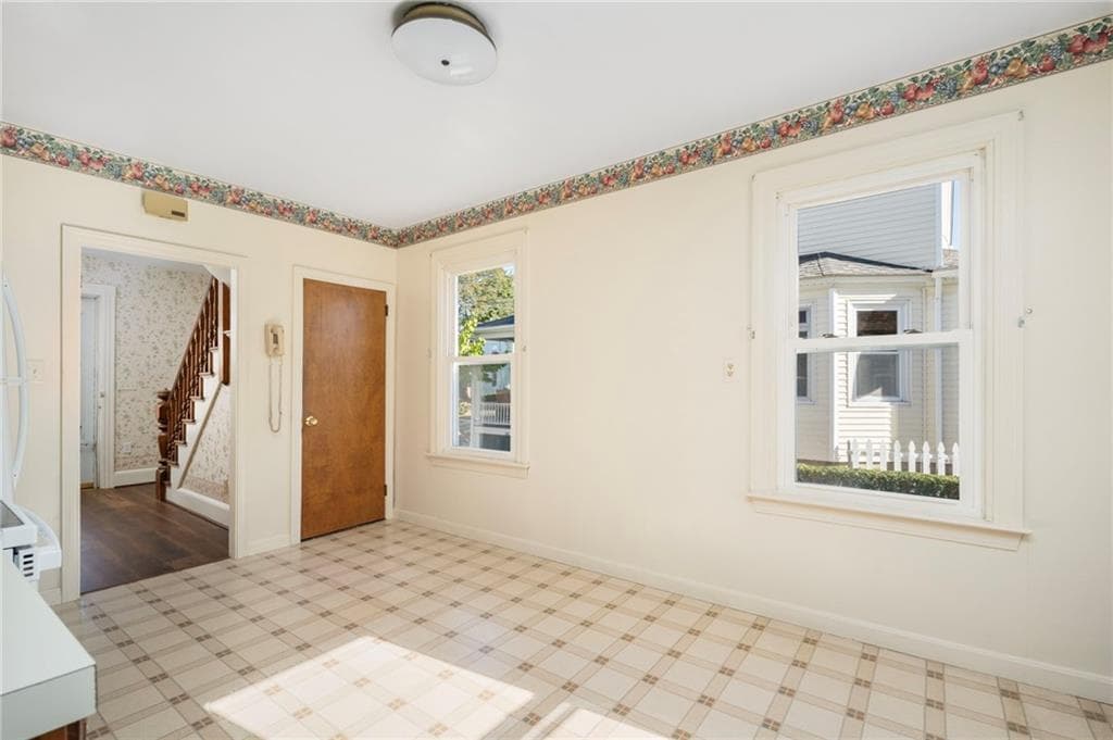 Single Family Residence at 1 Russell Avenue, Newport, photo 20 of 40