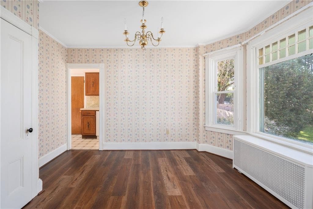 Single Family Residence at 1 Russell Avenue, Newport, photo 10 of 40