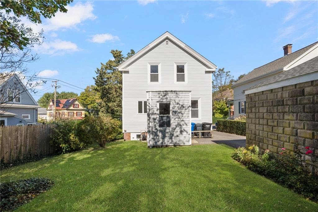 Single Family Residence at 1 Russell Avenue, Newport, photo 33 of 40