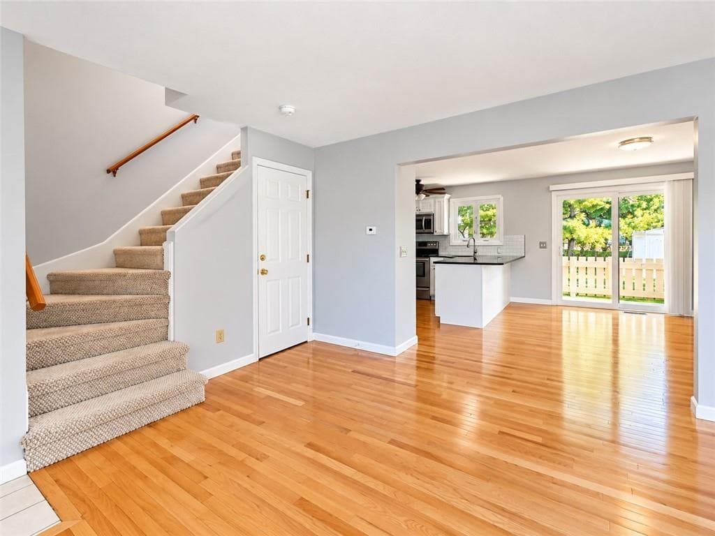 Condominium at 10 Bateman Avenue UNIT C3, Cranston, photo 7 of 25