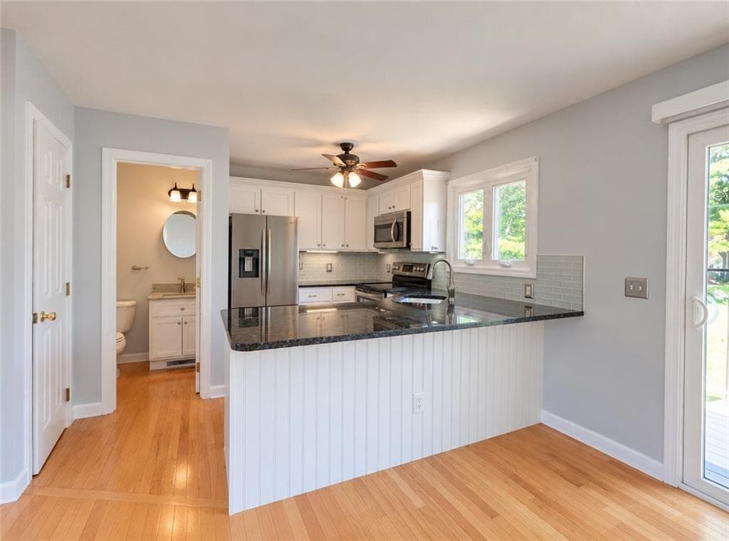 Condominium at 10 Bateman Avenue UNIT C3, Cranston, photo 11 of 25