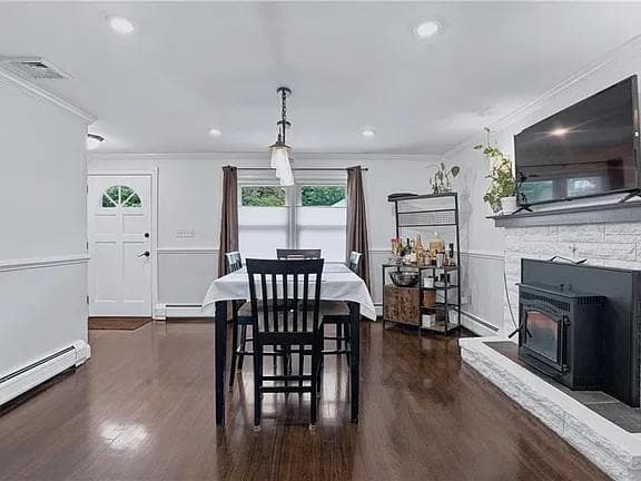 Single Family Residence at 7 Byrd Avenue, Johnston, photo 14 of 20