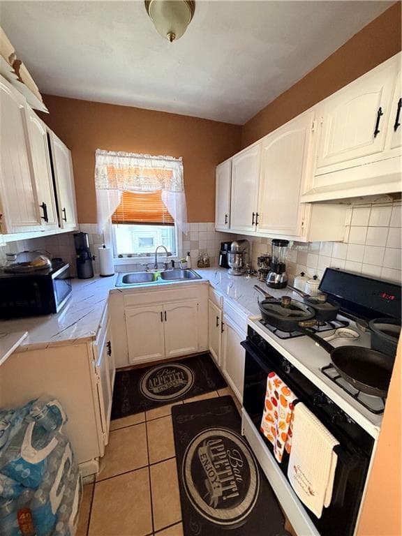 Multi Family at Pawtucket, photo 7 of 25