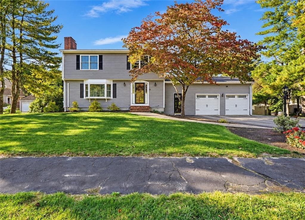 Single Family Residence at 10 Circlewood Drive, Coventry, photo 2 of 50