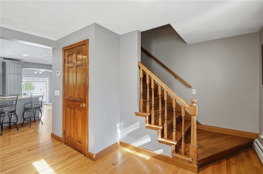 Single Family Residence at 10 Circlewood Drive, Coventry, photo 28 of 50
