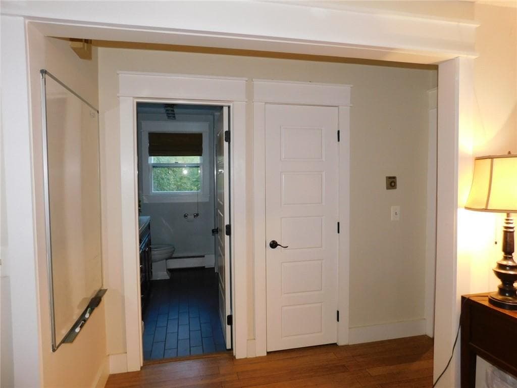 Single Family Residence at 36 WHITE OAK Drive, Richmond, photo 13 of 47