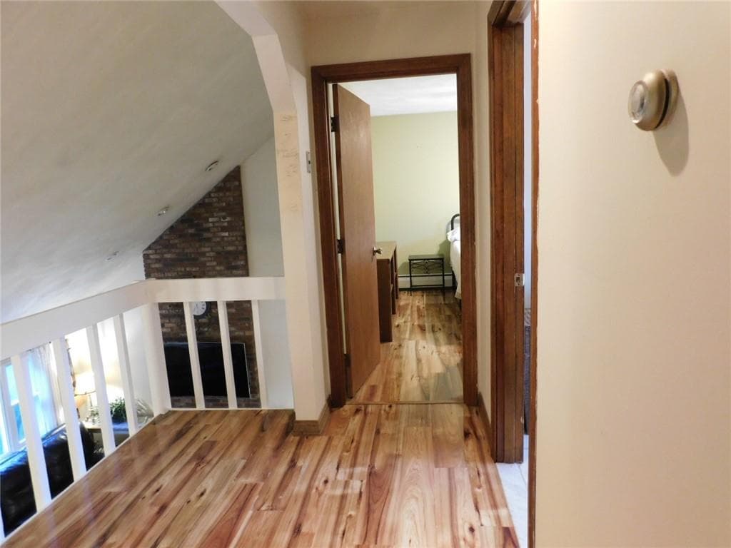 Single Family Residence at 36 WHITE OAK Drive, Richmond, photo 17 of 47