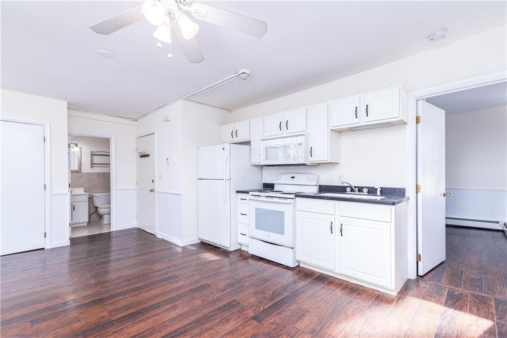 Multi Family at 75 Caswell Street, Narragansett, photo 6 of 23