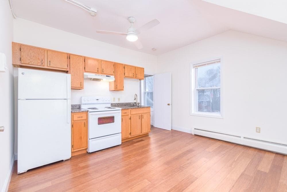 Multi Family at 75 Caswell Street, Narragansett, photo 11 of 23