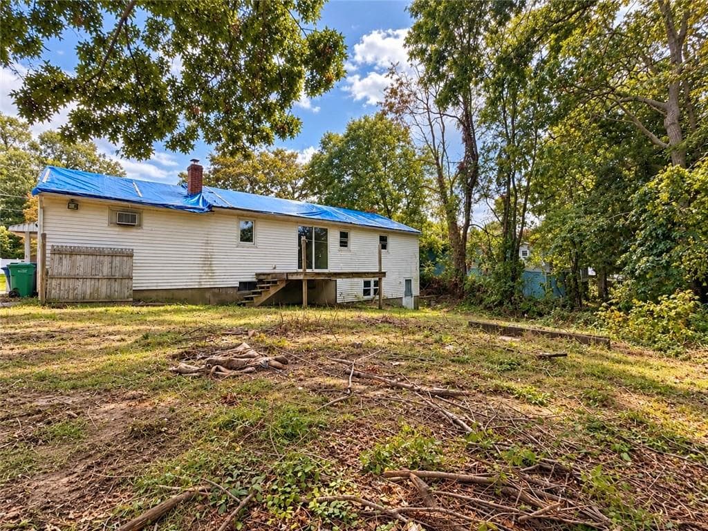 Single Family Residence at 89 Cushing Road, Warwick, photo 4 of 16