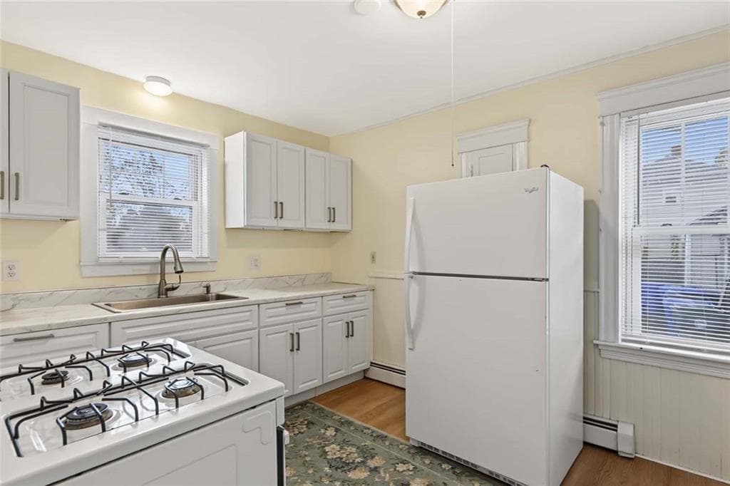 Multi Family at 169 171 Tenth Street, Providence, photo 8 of 37