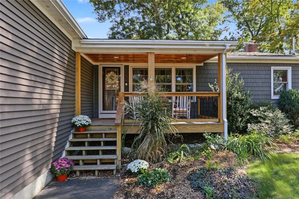 Single Family Residence at 6 Lake View Circle, Glocester, photo 3 of 32