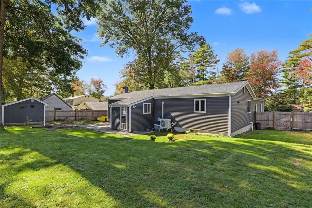 Single Family Residence at 6 Lake View Circle, Glocester, photo 24 of 32