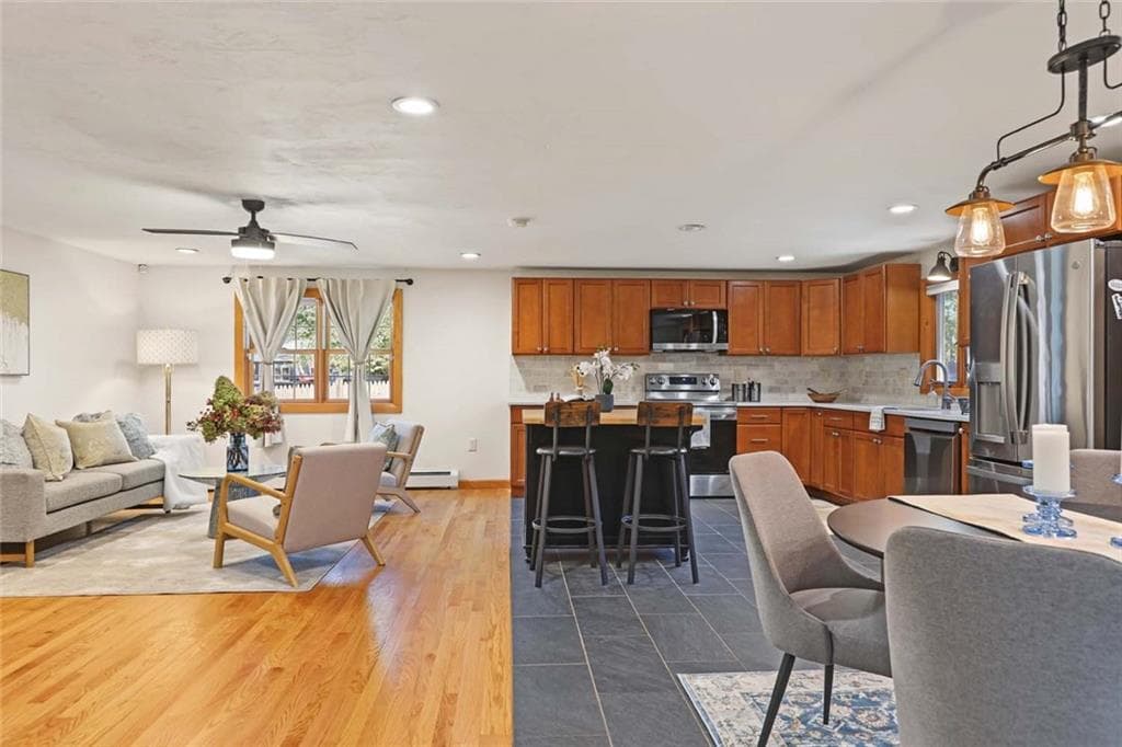 Single Family Residence at 6 Lake View Circle, Glocester, photo 11 of 32