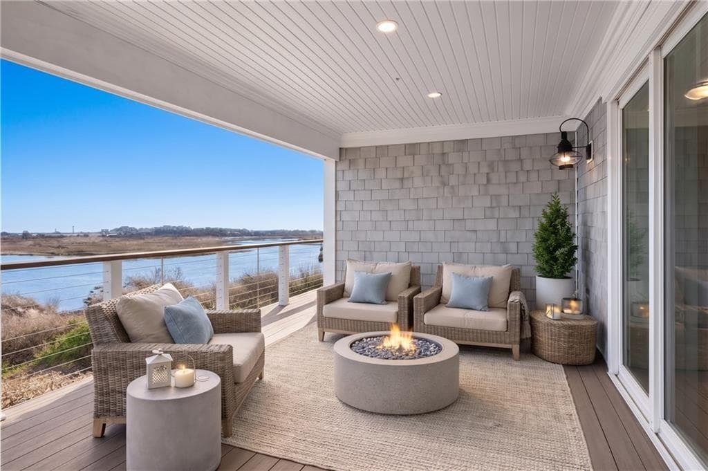 Single Family Residence at 2 Sedge Court, Narragansett, photo 7 of 34