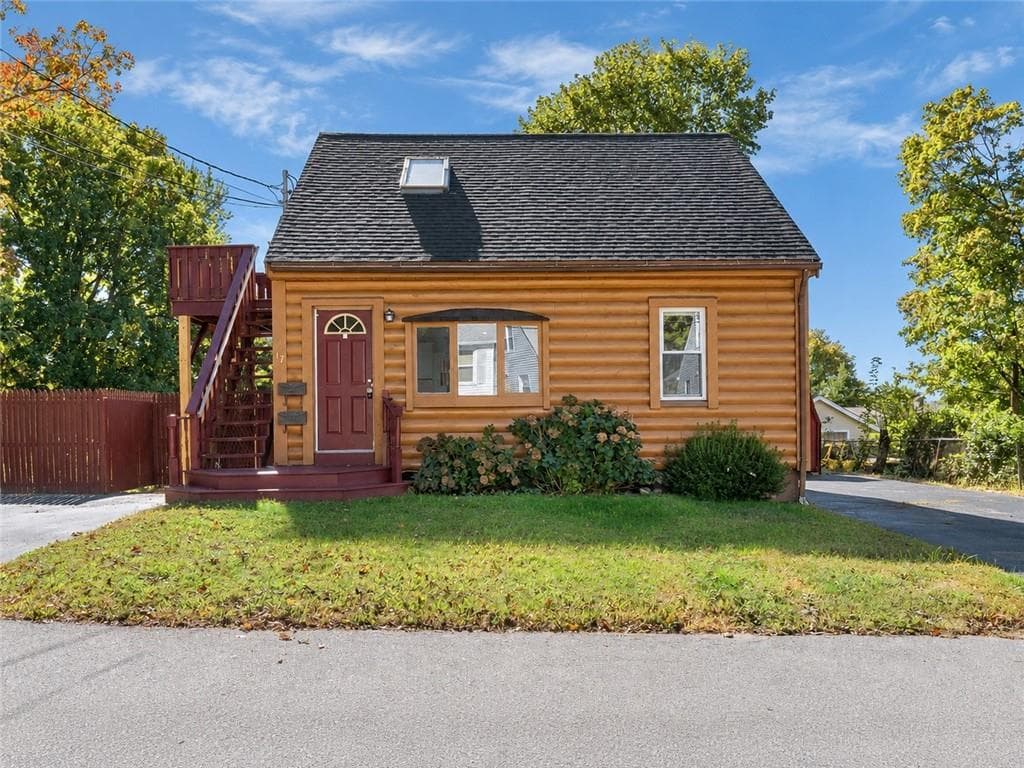 17 Padelford Avenue
