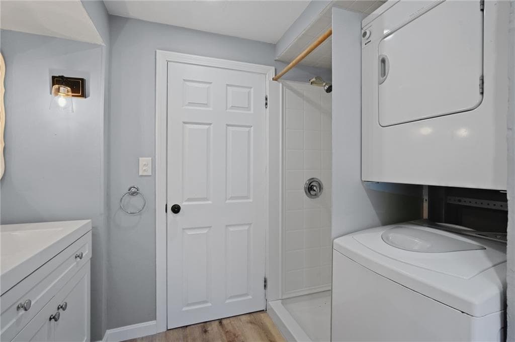 Multi Family at 17 Padelford Avenue, East Providence, photo 14 of 28
