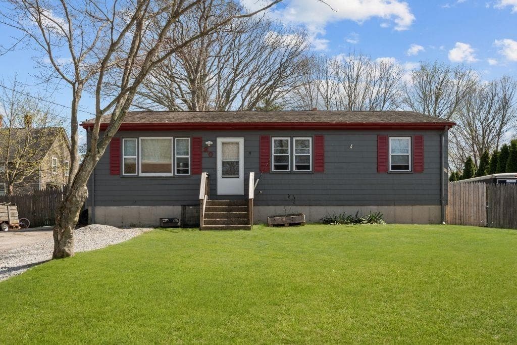 Single Family Residence at Warwick, photo 2 of 26