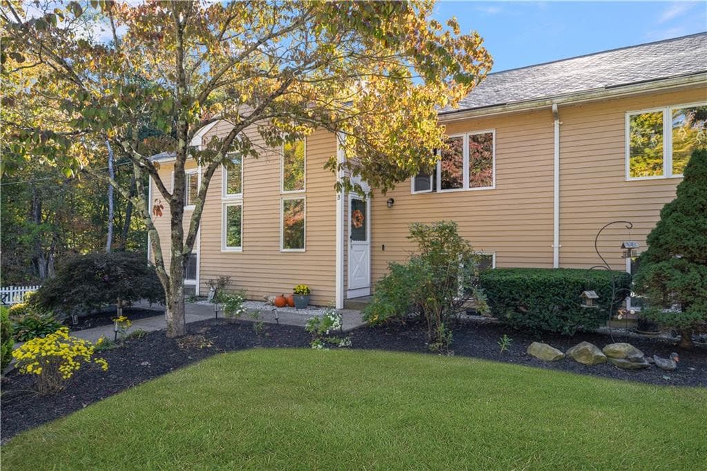 Condominium at 17 cork Circle UNIT B, Millville, photo 2 of 36