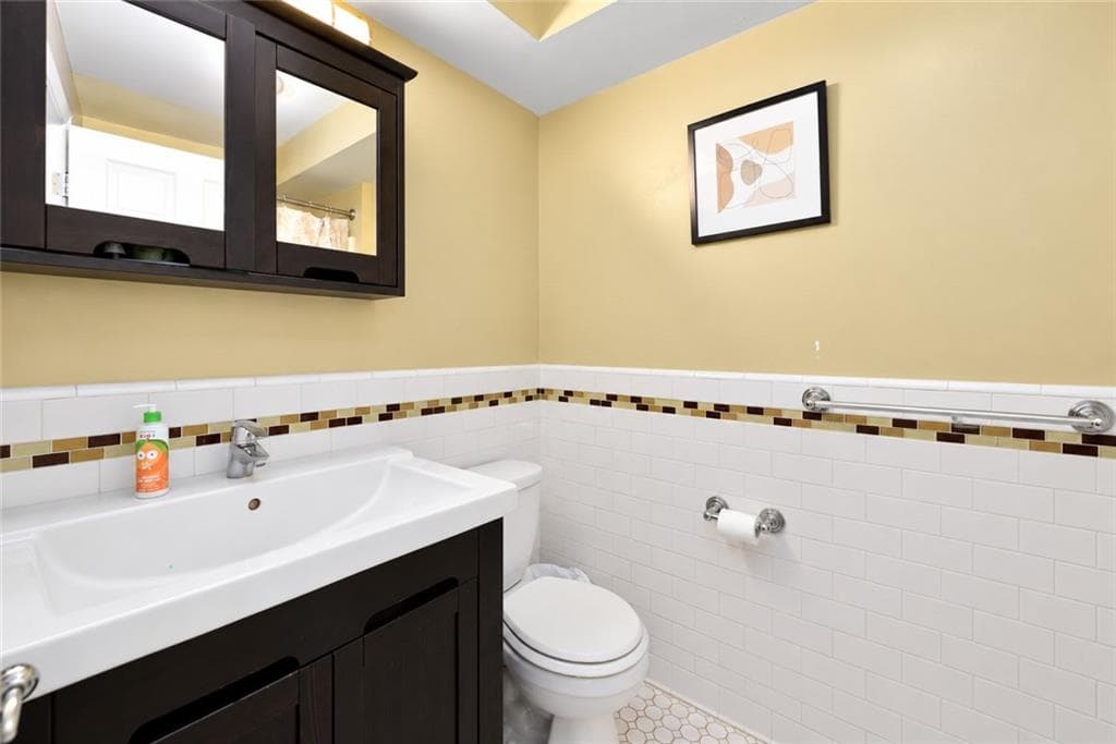 Condominium at 17 cork Circle UNIT B, Millville, photo 29 of 36