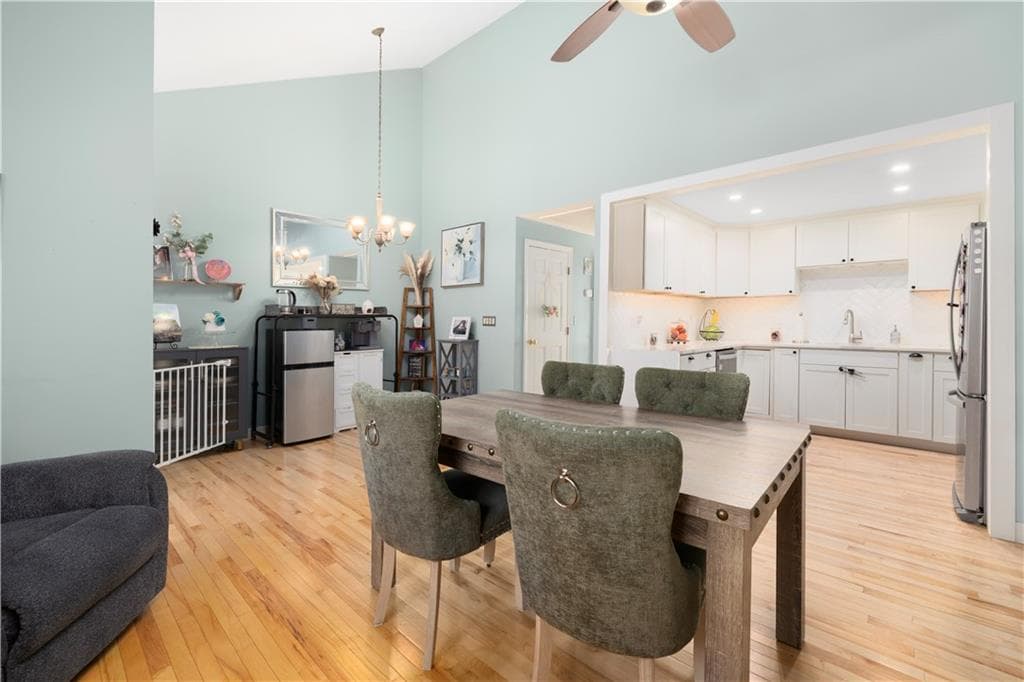 Condominium at 17 cork Circle UNIT B, Millville, photo 8 of 36