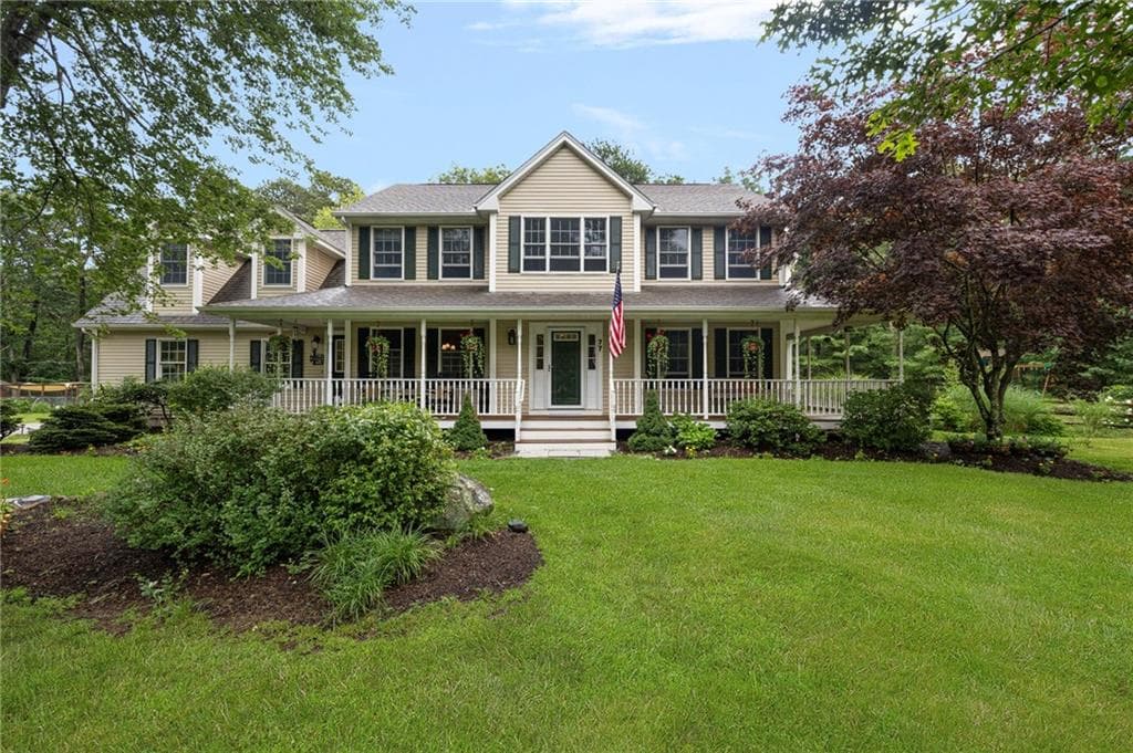 Single Family Residence at 77 Mockingbird Lane, South Kingstown, photo 37 of 44