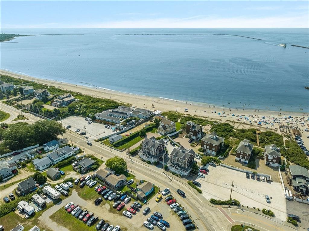 Condominium at 232 Sand Hill Cove Road UNIT D, Narragansett, photo 12 of 47