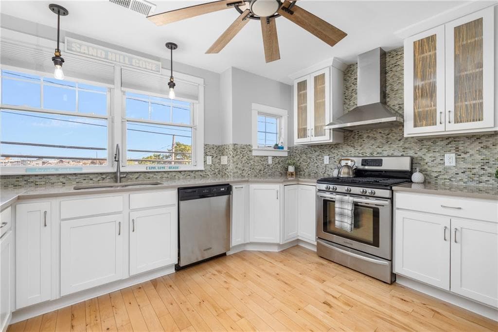 Condominium at 232 Sand Hill Cove Road UNIT D, Narragansett, photo 18 of 47