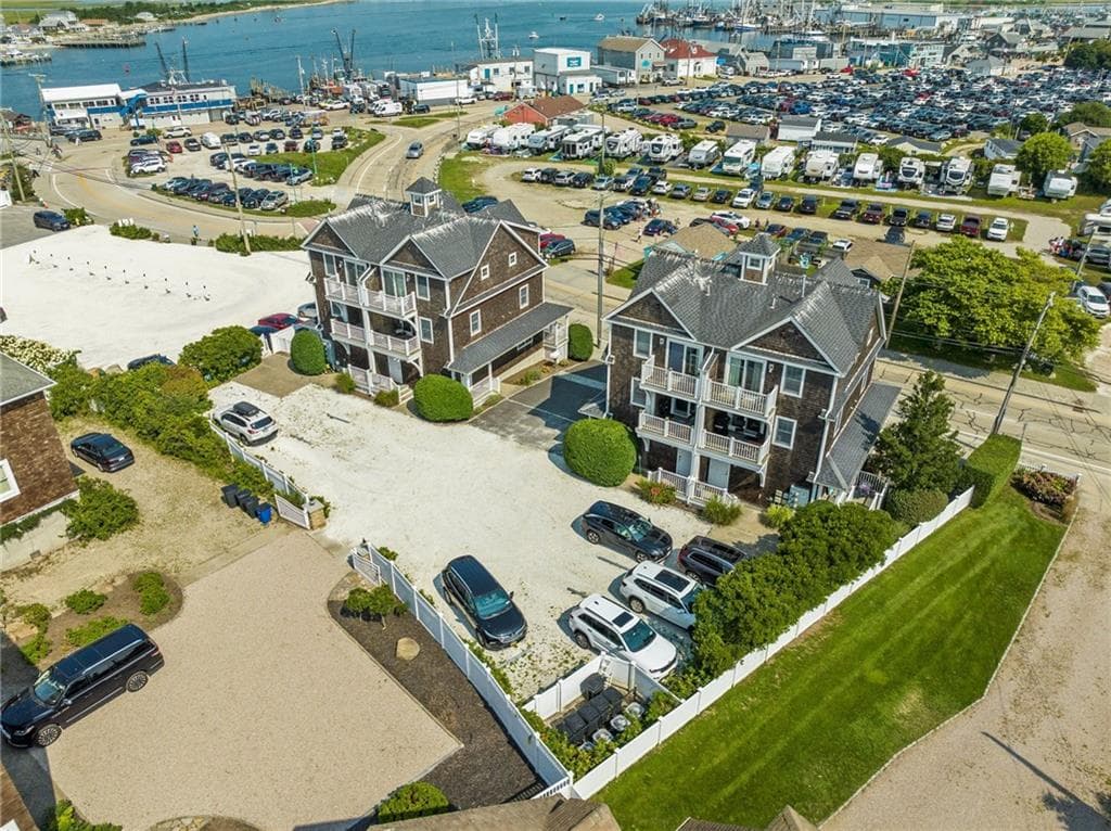 Condominium at 232 Sand Hill Cove Road UNIT D, Narragansett, photo 11 of 47
